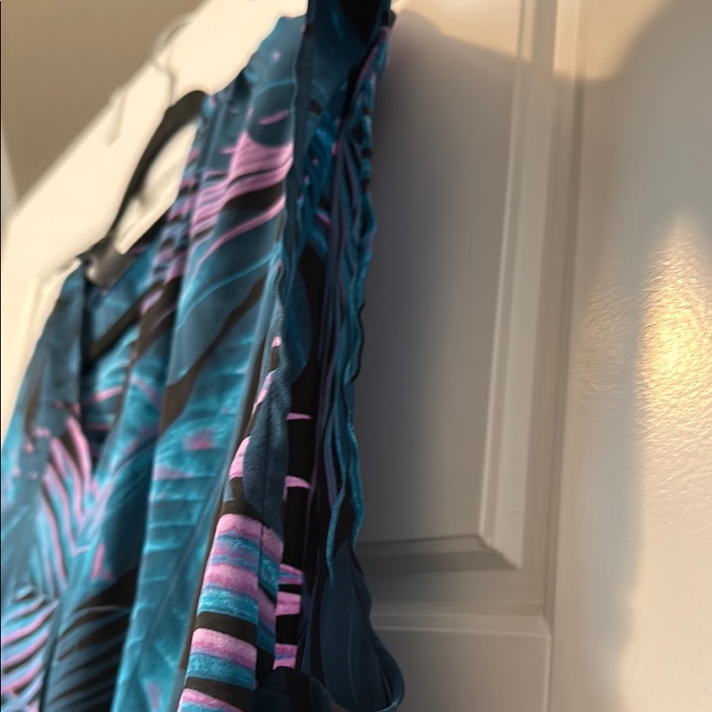 Tropical Print Women's Top - Picture 6 of 7